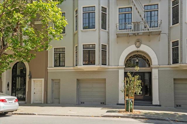 2865 Jackson Street, San Francisco CA: https://media.crmls.org/mediaz/c6f5fe4a-56c1-42ec-8162-47ffaca47387.jpg