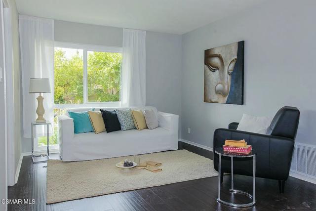 5500 Blanco Avenue, Woodland Hills CA: https://media.crmls.org/mediaz/c6f6d639-253d-4dee-a418-c6e7f66ad1b8.jpg
