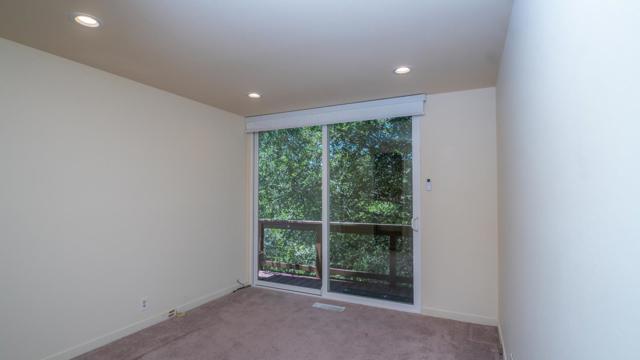 15 Kiowa Court, Portola Valley CA: https://media.crmls.org/mediaz/c6f7d07d-c484-4d27-aed4-fb17353ad733.jpg