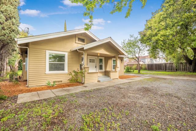 395 E Dunne Avenue, Morgan Hill CA: https://media.crmls.org/mediaz/c6f82180-a674-4ba5-be12-c790c72a524d.jpg