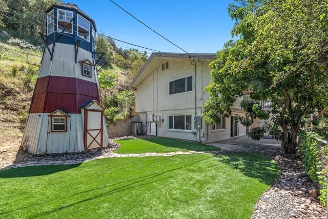 2025 Forester Creek Rd, El Cajon CA: https://media.crmls.org/mediaz/c6f87031-5ef4-4bb3-be45-da3c1ab2b52c.jpg