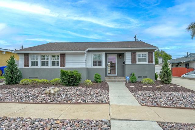 5027 Rodman Ave, San Diego CA: https://media.crmls.org/mediaz/c6f8a8ca-b36b-47d4-858c-ccc03bd32a0b.jpg