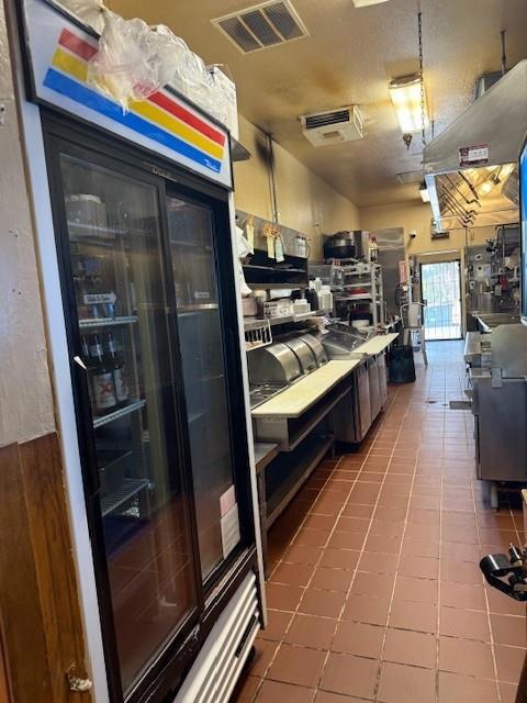 864 864 Southampton, Benicia CA: https://media.crmls.org/mediaz/c6fa5263-7fd3-475b-87ce-6d809903f4db.jpg