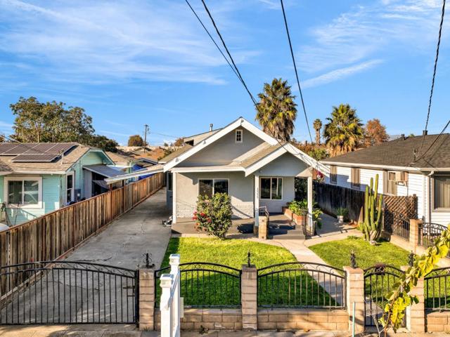 1539 E San Fernando Street, San Jose CA: https://media.crmls.org/mediaz/c6faa743-b537-47fe-a4ae-6afc7ea66c84.jpg