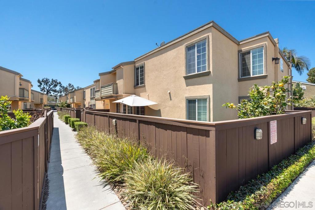 5402 Balboa Arms - photo 2