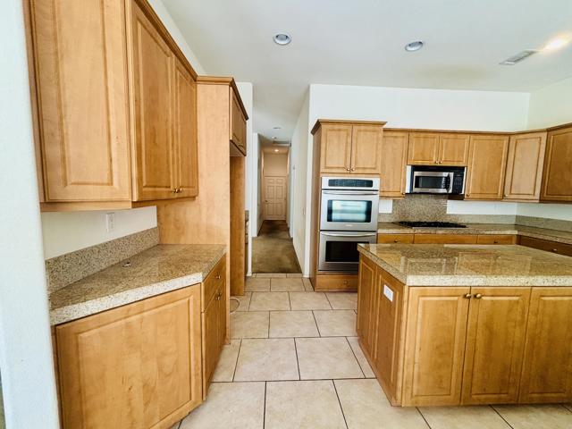 74505 Daylily Circle, Palm Desert, CA 92260