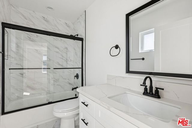 2111 1/2 Holly Drive, Los Angeles CA: https://media.crmls.org/mediaz/c6fba24b-95d1-4284-bde4-a6bb91abf6cb.jpg