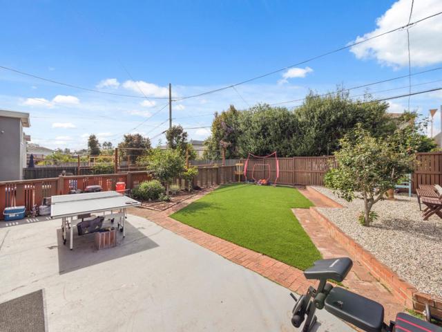 Image 19 of 47 For 127 Riverton Drive