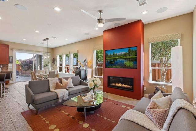 1835 Riesling Cir, Brentwood CA: https://media.crmls.org/mediaz/c6fc5d7b-96ed-446c-8c52-1aca31229fdf.jpg