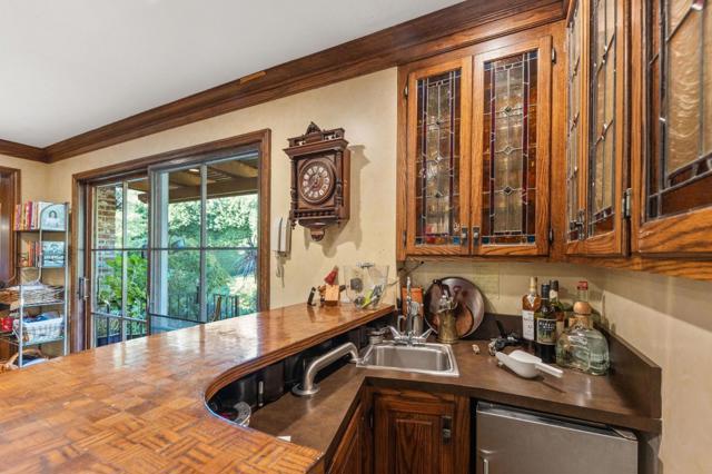 2155 Geri Lane, Hillsborough CA: https://media.crmls.org/mediaz/c6fcbff0-9673-49ae-a812-0c1253be456b.jpg