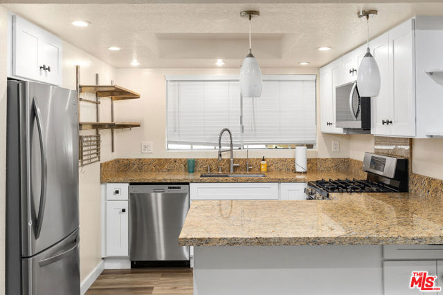 333 W Alameda Avenue, Burbank CA: https://media.crmls.org/mediaz/c6fd2b11-a091-40b4-869e-bae4df74b505.jpg