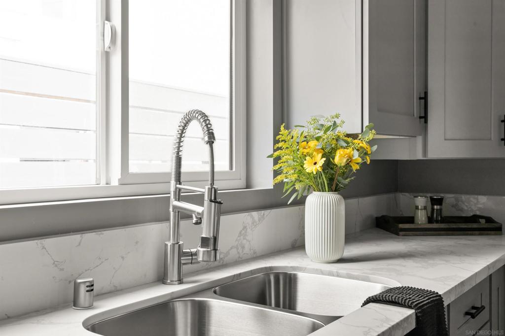1020 Beryl Street - photo 9