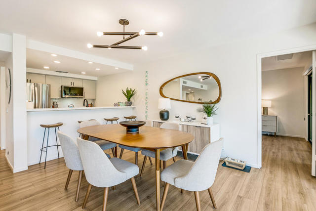 73879 Club Circle Dr, Palm Desert CA: https://media.crmls.org/mediaz/c6fe51dc-8130-46fc-b07d-5d766714ddde.jpg