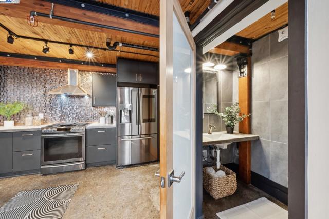 Image 20 of 45 For 6105 San Pablo Avenue  102