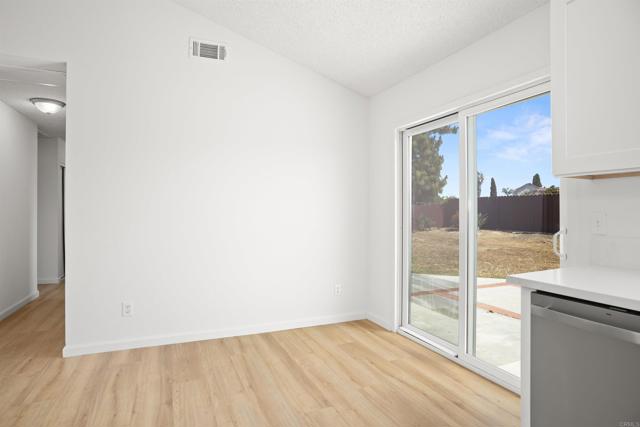 Detail Gallery Image 22 of 47 For 4888 Northerly St, Oceanside,  CA 92056 - 3 Beds | 2 Baths