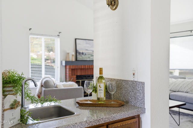 Detail Gallery Image 12 of 60 For 6091 Irena Ave, Camarillo,  CA 93012 - 2 Beds | 2 Baths