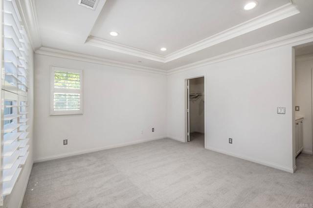 4302 Pacifica Way, Oceanside CA: https://media.crmls.org/mediaz/c6ff9e6e-29fd-4860-abb8-513697fffc18.jpg