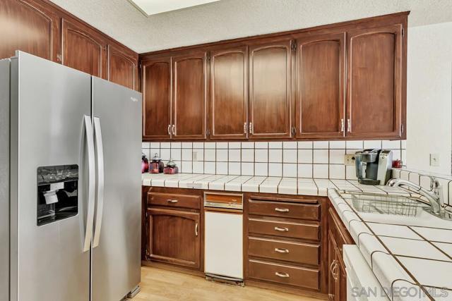 3176 Via Viejas, Alpine CA: https://media.crmls.org/mediaz/c6ffcfe4-da90-435e-97c6-7e6efb031e6f.jpg