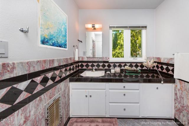 1372 Inverness Drive, Pasadena CA: https://media.crmls.org/mediaz/c7000c7c-cc9b-401e-9487-8ef768fbaaf8.jpg