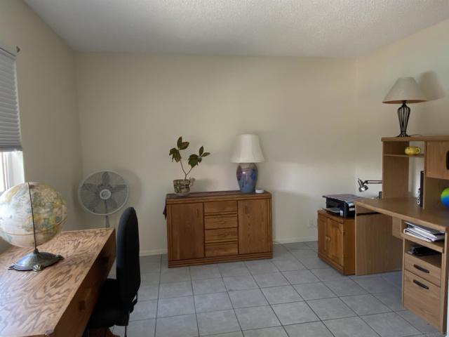 10320 Plaza Paseo Dr., Lakeside CA: https://media.crmls.org/mediaz/c7000f3e-e5a7-4956-97ac-bb209008a356.jpg