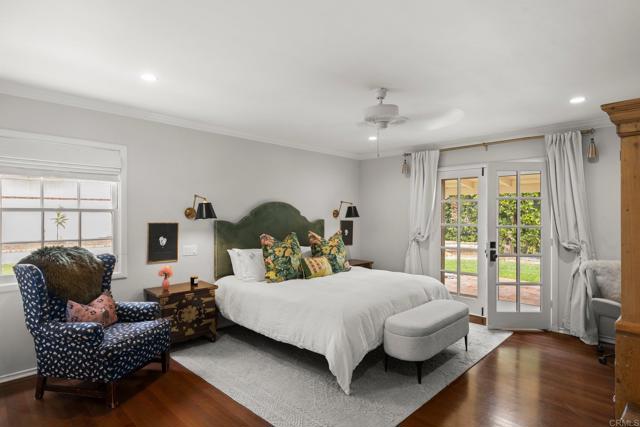 315 Mira Monte, La Jolla CA: https://media.crmls.org/mediaz/c7021445-4ba4-4cf1-b44e-f0bb14963fdc.jpg