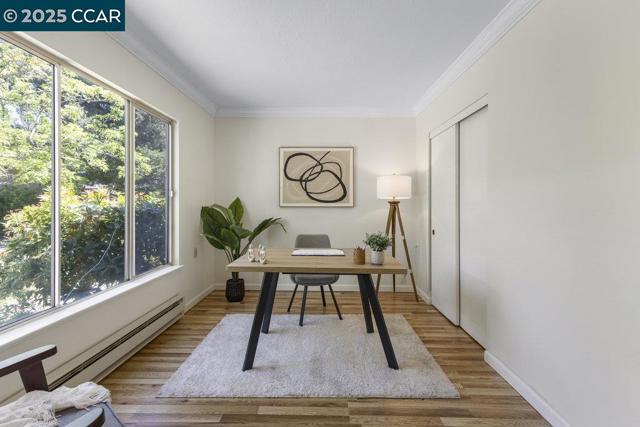 1833 Skycrest Dr, Walnut Creek CA: https://media.crmls.org/mediaz/c702cad7-ad25-4ef5-bfb4-bfc0d5980469.jpg