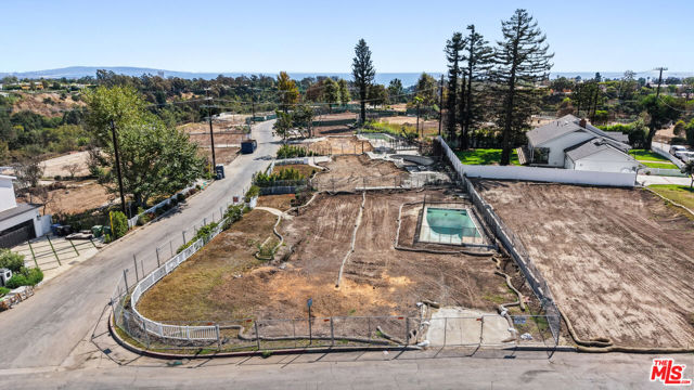 1085 Villa Grove Drive photo 4