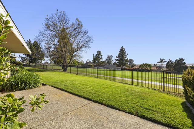 635 Via Del Cerro, Camarillo CA: https://media.crmls.org/mediaz/c7032d6b-1c1c-4395-9639-ba530440fae5.jpg