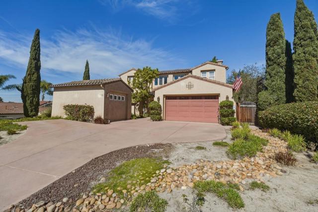 Detail Gallery Image 2 of 25 For 2556 La Costa Ave, Carlsbad,  CA 92009 - 4 Beds | 3/1 Baths