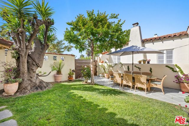 10516 Tennessee Avenue, Los Angeles CA: https://media.crmls.org/mediaz/c70387cf-bd08-4ddc-9942-fbef2a63a19a.jpg