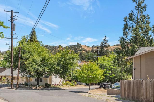 3504 SUNRISE Court, Martinez CA: https://media.crmls.org/mediaz/c704e55d-9633-48f9-a29b-771985fa17a8.jpg