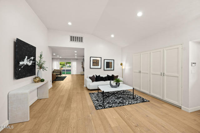 Image 14 of 76 For 4754 Palm Drive