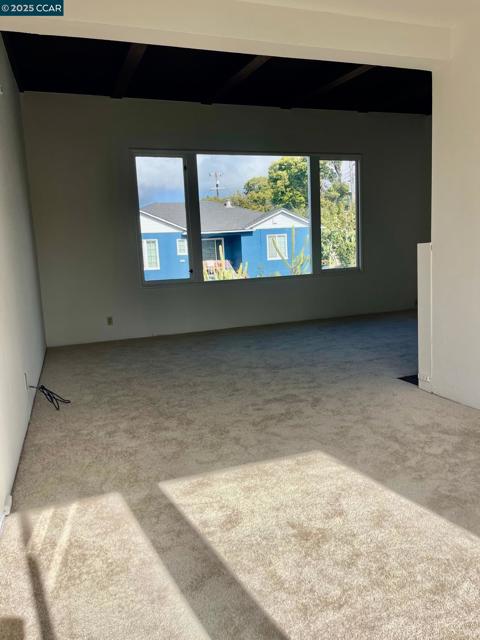 3530 Clinton Ave, Richmond CA: https://media.crmls.org/mediaz/c7095a25-e056-4996-815f-9197b39defc1.jpg