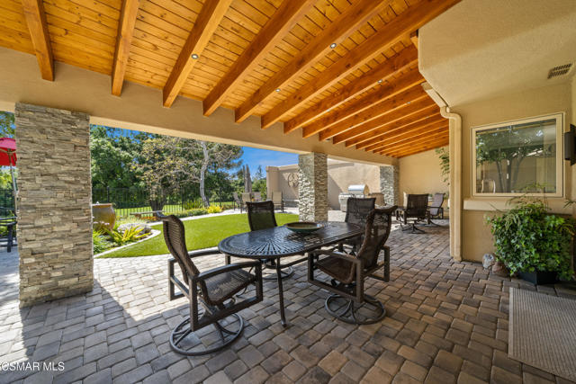 1635 Ryder Cup Drive, Westlake Village CA: https://media.crmls.org/mediaz/c70a7639-8129-4ae8-a223-7c250fff5fdc.jpg