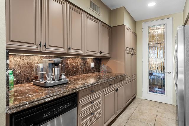 2454 E Palm Canyon Drive, Palm Springs CA: https://media.crmls.org/mediaz/c70b2c60-1d31-4b47-885b-4e937fc5a57c.jpg