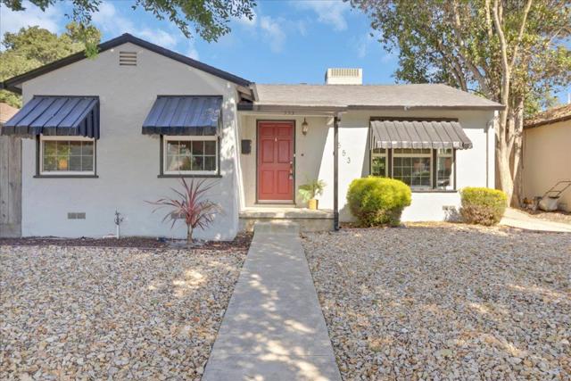 553 Line Street, Hollister CA: https://media.crmls.org/mediaz/c70bc3b9-f632-444c-bb34-3ce7935f68d5.jpg
