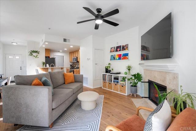 13015 Evening Creek Dr S, San Diego CA: https://media.crmls.org/mediaz/c70c8575-8df3-4de0-b08f-ab07f1a5456d.jpg