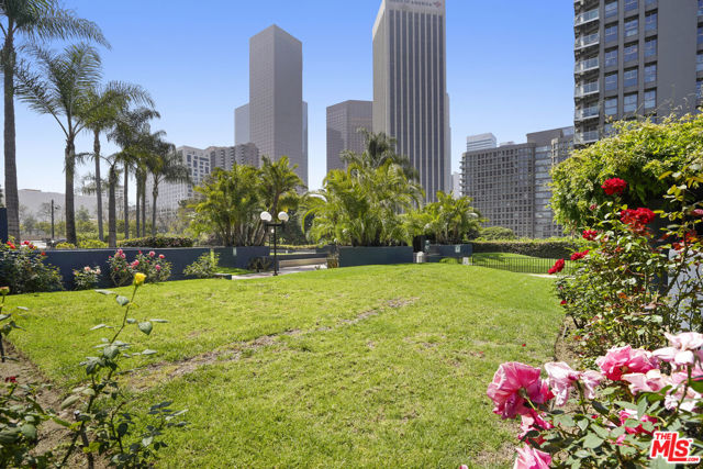 880 W 1st Street, Los Angeles CA: https://media.crmls.org/mediaz/c70c889d-42b1-409b-84bf-d4a9a10a91c6.jpg