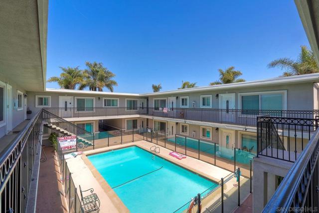 615 9th St, Imperial Beach CA: https://media.crmls.org/mediaz/c70c8b7c-b7d4-478a-9cf9-6c39b2639e0b.jpg
