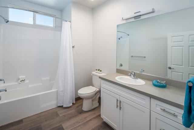523 16Th Street, Ramona CA: https://media.crmls.org/mediaz/c70c974d-26ba-42e8-9211-47eb6a0cbf22.jpg