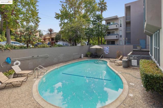 385 Jayne Ave, Oakland CA: https://media.crmls.org/mediaz/c70cc38d-f996-4c92-81ae-d45ec3d4beff.jpg