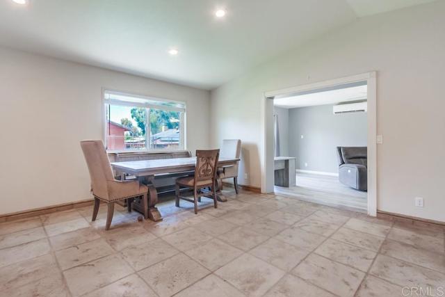 Detail Gallery Image 14 of 33 For 415 3rd St, Ramona,  CA 92065 - 3 Beds | 2 Baths
