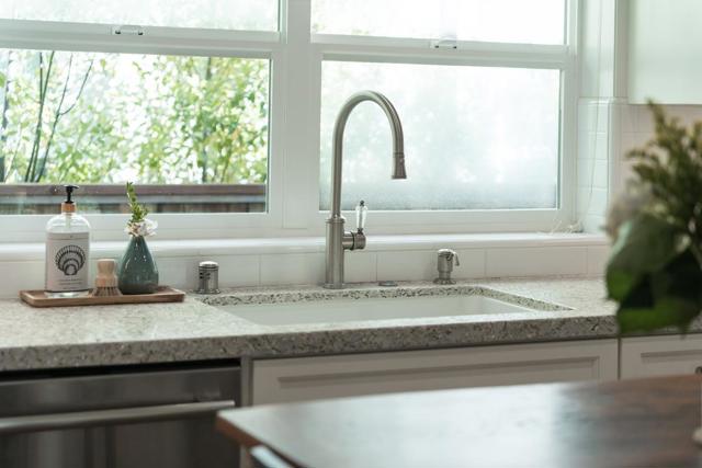 430 Hillcrest Drive, Aptos CA: https://media.crmls.org/mediaz/c70d572e-915b-44dd-a88f-3079cb271fa3.jpg
