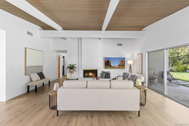 5152 College Gardens Court, San Diego CA: https://media.crmls.org/mediaz/c70d62ed-0fa5-4ccc-92d6-99a769ac7e5f.jpg