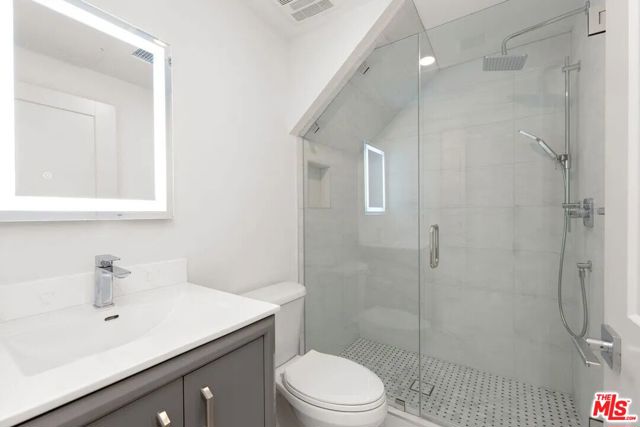 849 N Alta Vista Boulevard, Los Angeles CA: https://media.crmls.org/mediaz/c70ef53b-9bcb-42c1-b4e8-2ae024bb77ee.jpg