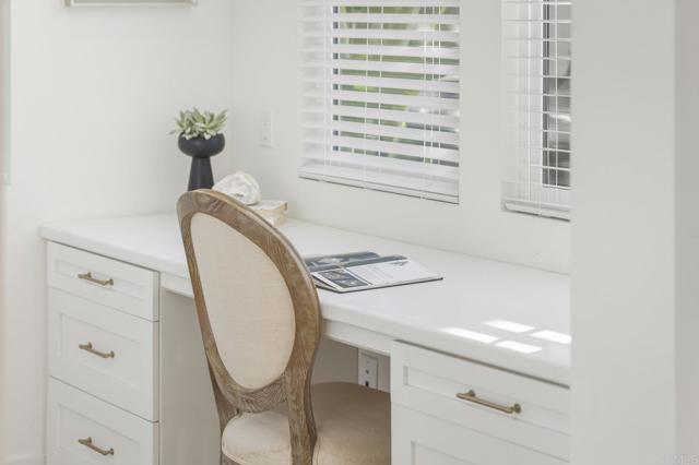 870 Hymettus Avenue, Encinitas CA: https://media.crmls.org/mediaz/c710c1a6-a576-40b7-b3c8-b028942f0335.jpg