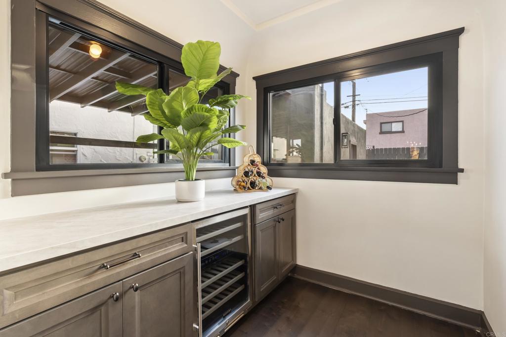 4436 Bancroft Street - photo 6