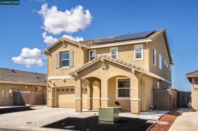 9603 Del Seis Dr, Sacramento CA: https://media.crmls.org/mediaz/c711aea4-ccc6-42e4-b44b-daf22f2f238a.jpg