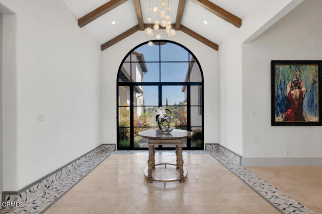 45 Valley Vista Drive, Camarillo CA: https://media.crmls.org/mediaz/c7126383-d835-415b-b1bb-efb466b8cc47.jpg