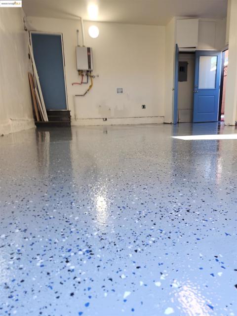 15373 Inverness St, San Leandro CA: https://media.crmls.org/mediaz/c7130a46-d270-4411-a62a-e4e6c50a2826.jpg